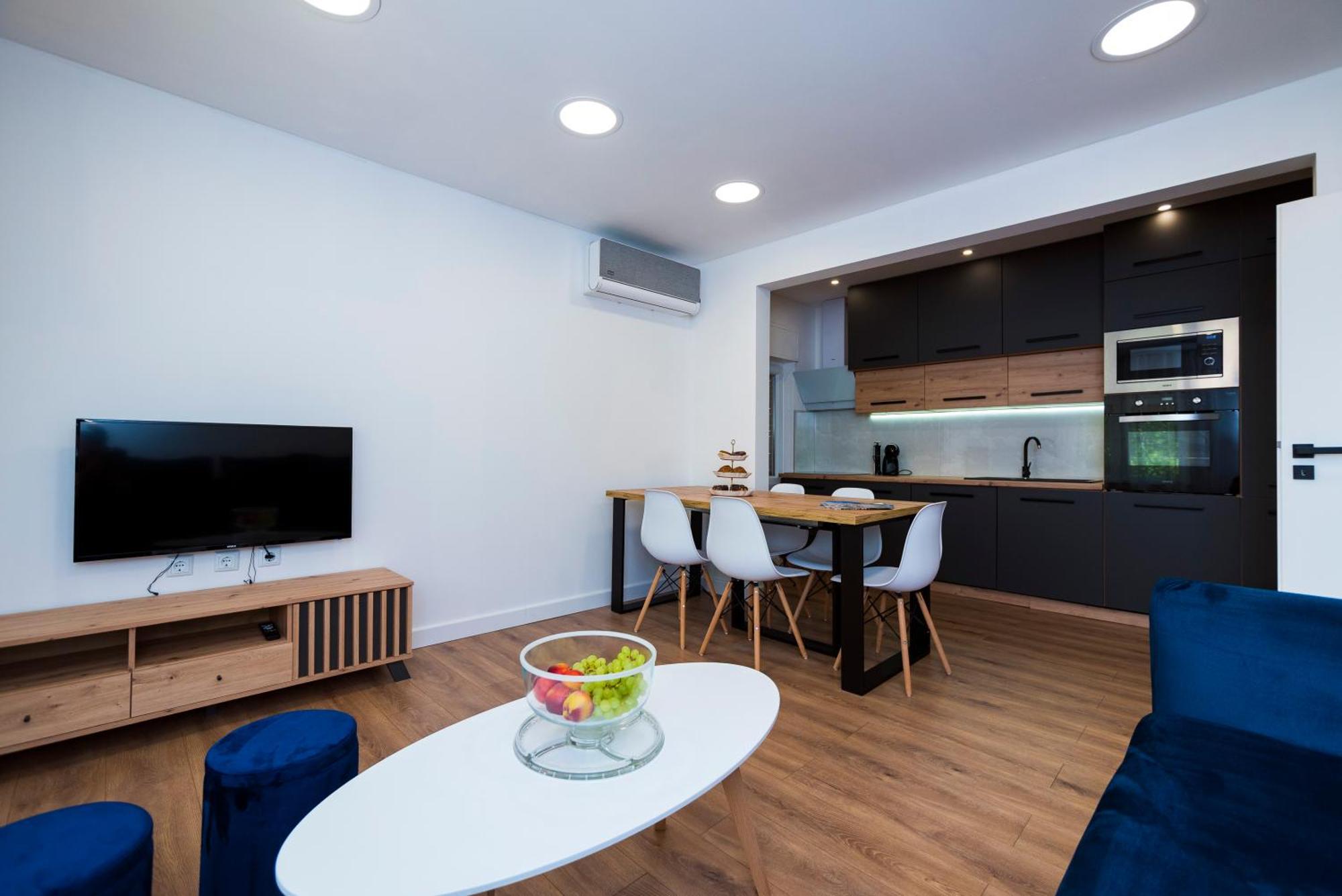 M&M Pelivan Apartments Solin Exterior foto